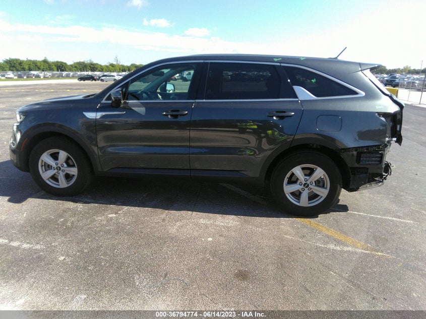 VIN 5XYRG4LC5NG079005 2022 KIA SORENTO LX