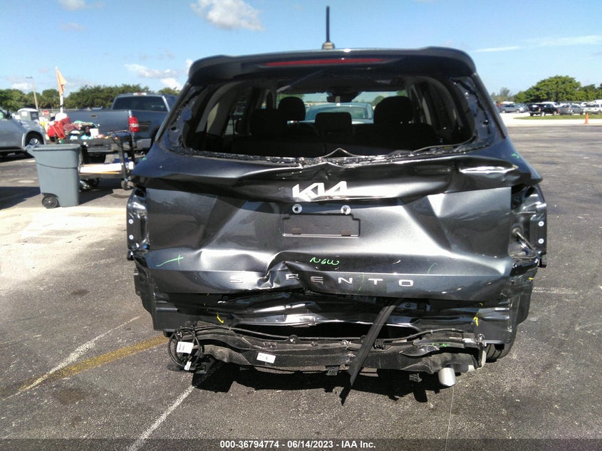 VIN 5XYRG4LC5NG079005 2022 KIA SORENTO LX