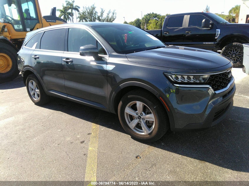 VIN 5XYRG4LC5NG079005 2022 KIA SORENTO LX