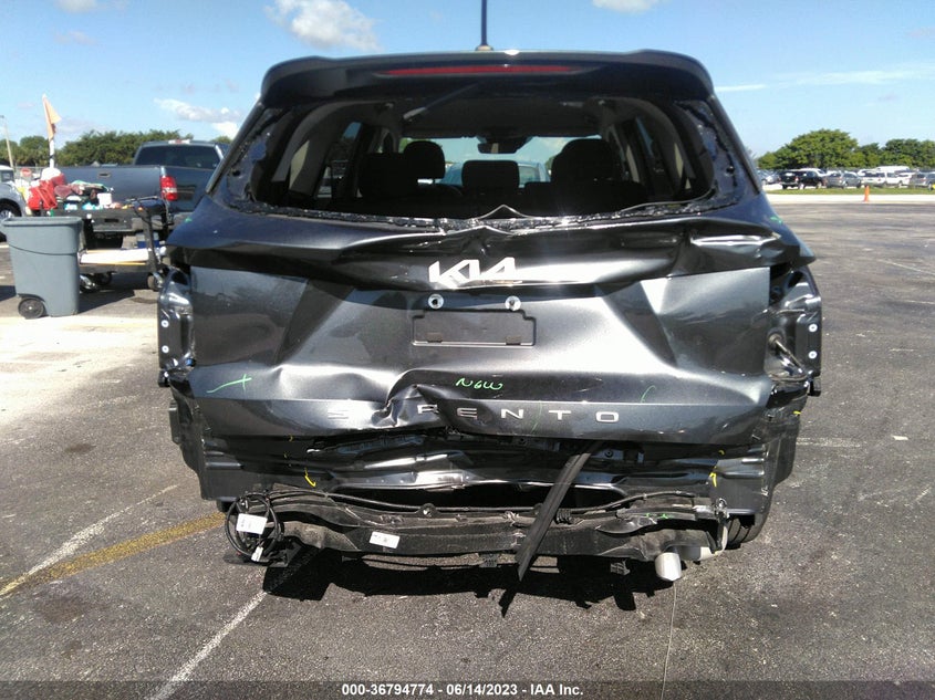 VIN 5XYRG4LC5NG079005 2022 KIA SORENTO LX