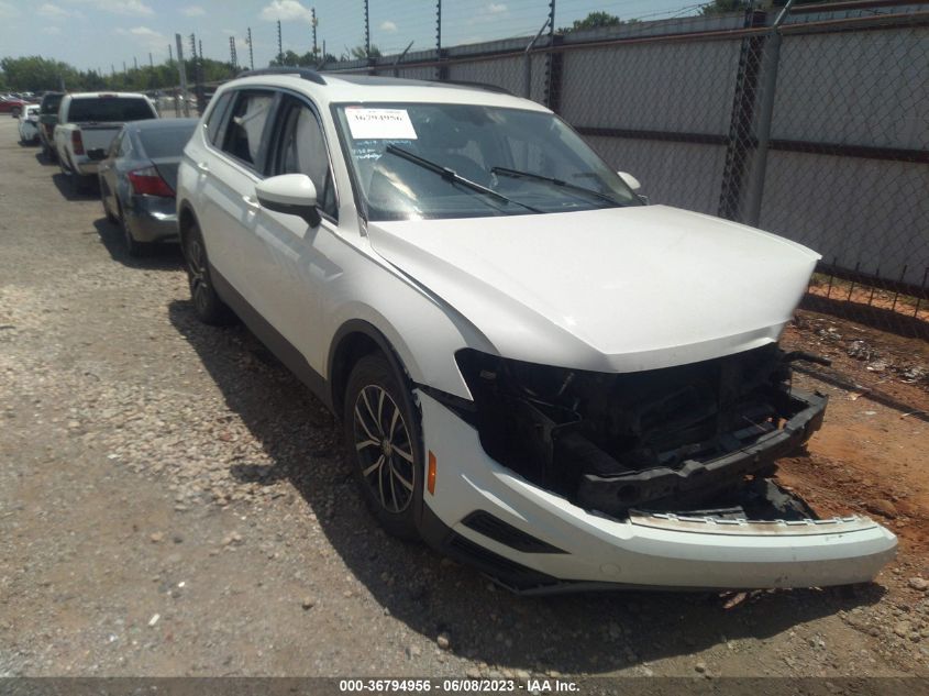 3VV3B7AX8KM074845 VOLKSWAGEN TIGUAN SE/SEL/SEL R-LINE JET-BLA 2019