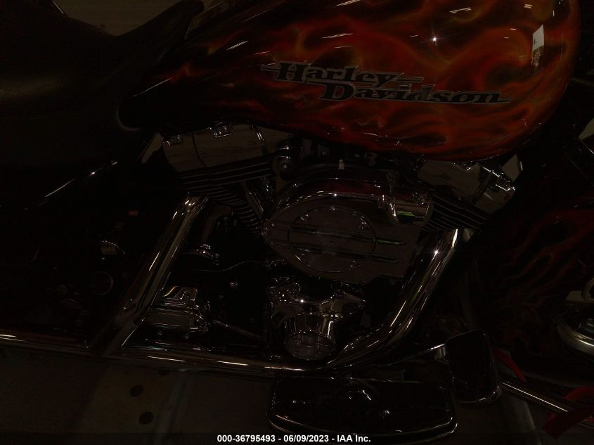 2004 HARLEY-DAVIDSON FLHPI - 1HD1FHW134Y721047