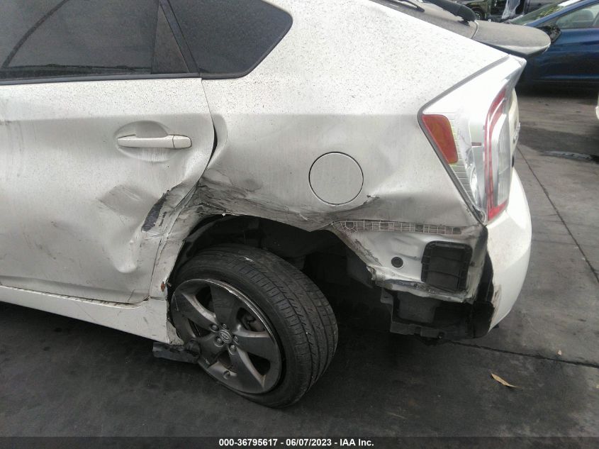 2015 TOYOTA PRIUS FOUR - JTDKN3DU8F0427637