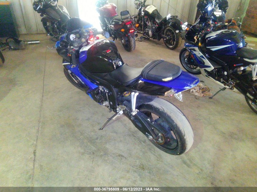 2006 SUZUKI GSX-R750 K6 - JS1GR7KA462104422
