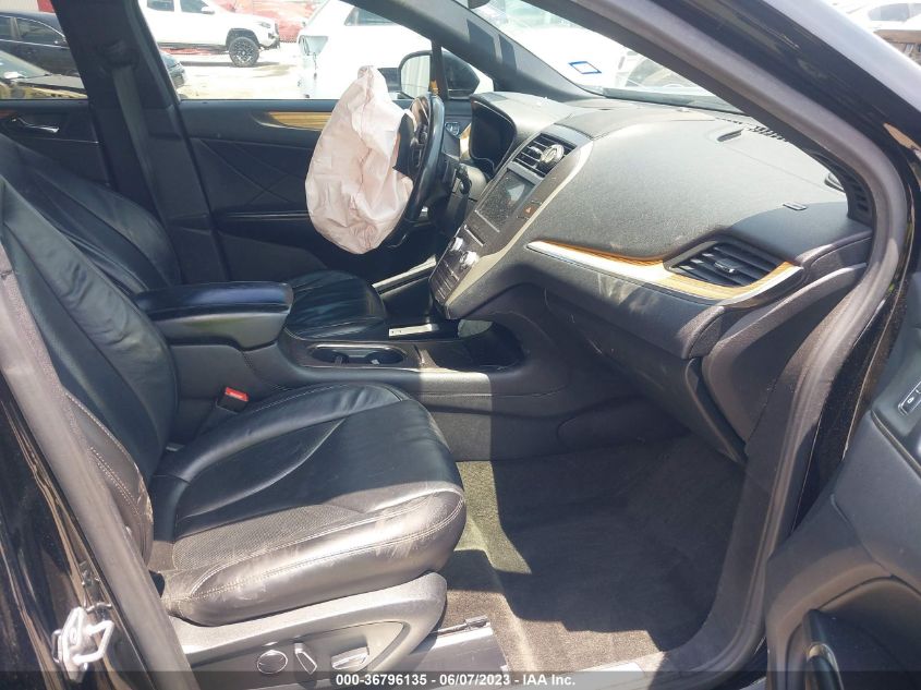 2016 LINCOLN MKC SELECT - 5LMCJ2C97GUJ22088