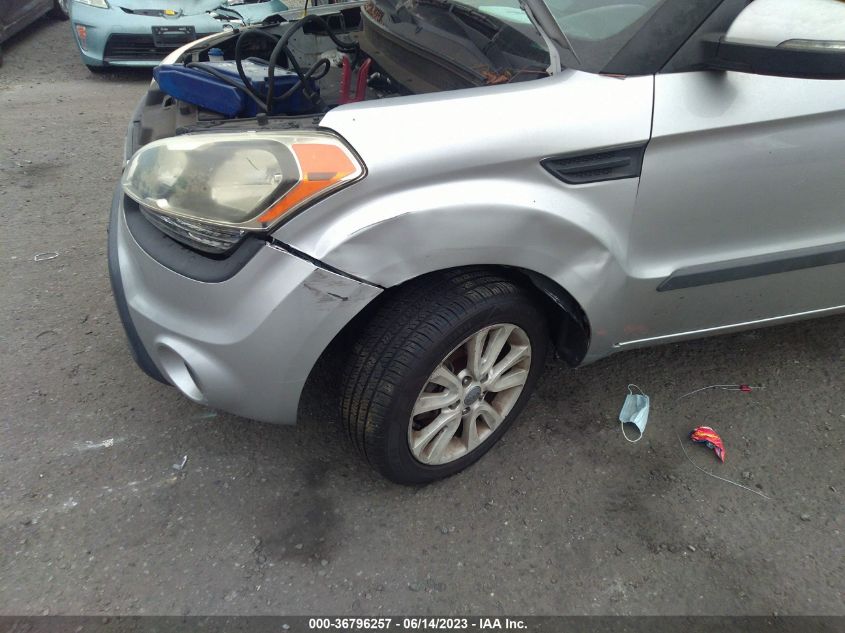 2013 KIA SOUL + - KNDJT2A6XD7530077