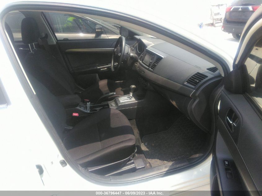 2015 MITSUBISHI LANCER SE - JA32V2FW0FU013395