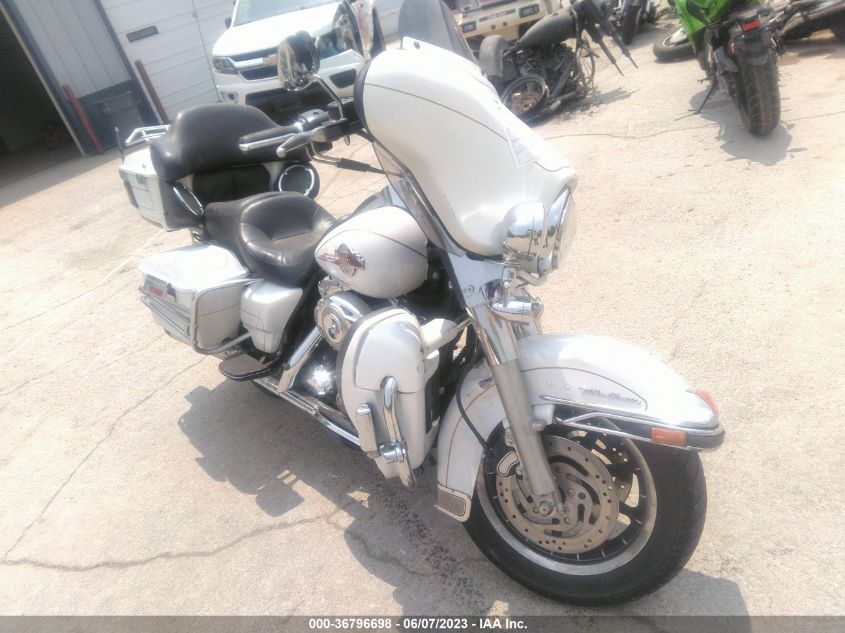 2007 HARLEY-DAVIDSON FLHTCUI - 1HD1FC41X7Y616371