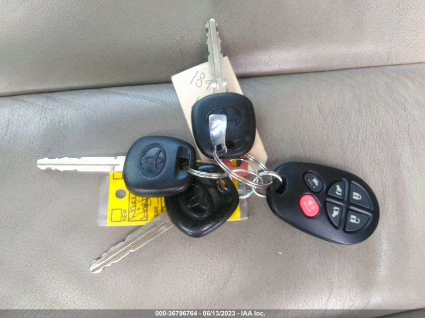 2013 TOYOTA SIENNA XLE AAS/XLE/LTD - 5TDYK3DCXDS392460