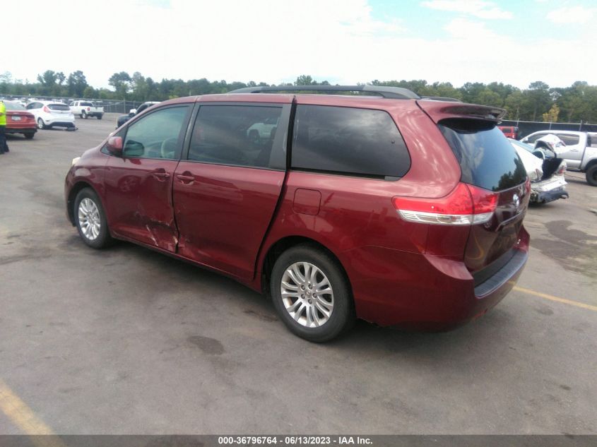 2013 TOYOTA SIENNA XLE AAS/XLE/LTD - 5TDYK3DCXDS392460