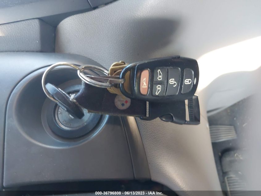 2014 KIA SEDONA LX - KNDMG4C71E6558683