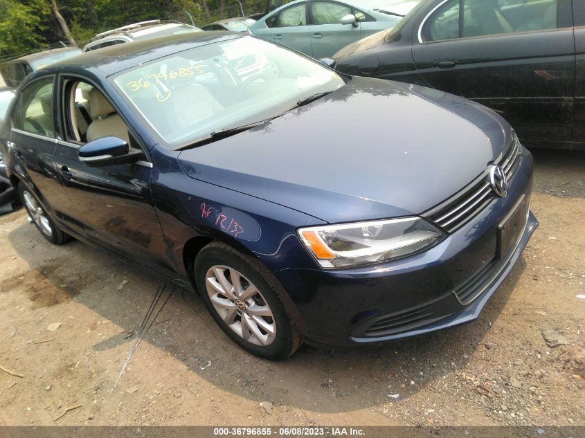 2013 VOLKSWAGEN JETTA SEDAN SE W/CONVENIENCE/SUNROOF - 3VWDP7AJ0DM356171