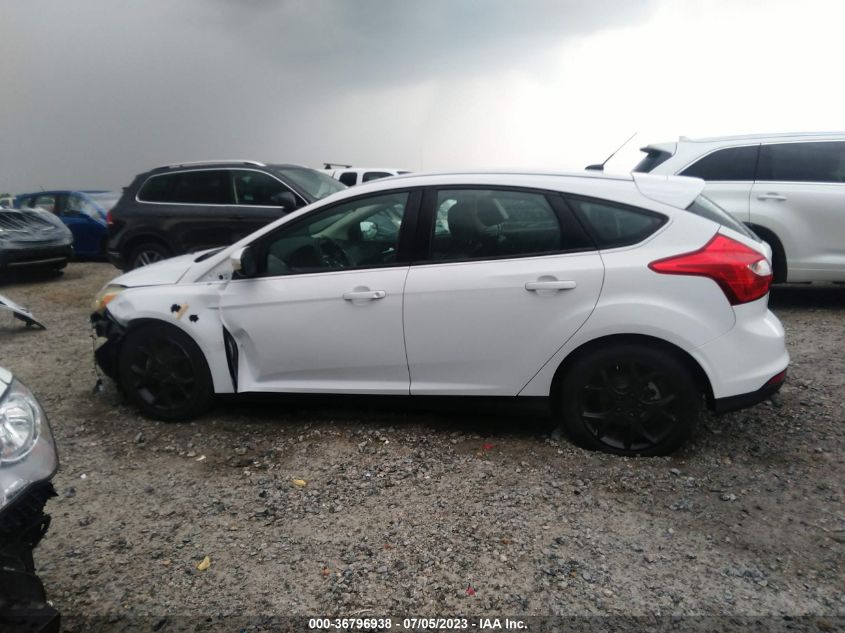 2014 FORD FOCUS SE - 1FADP3K24EL302657