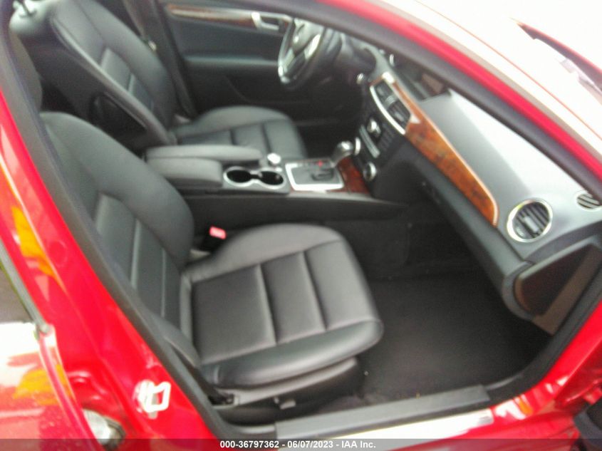 2014 MERCEDES-BENZ C-CLASS C 250 - WDDGF4HB6EA952454