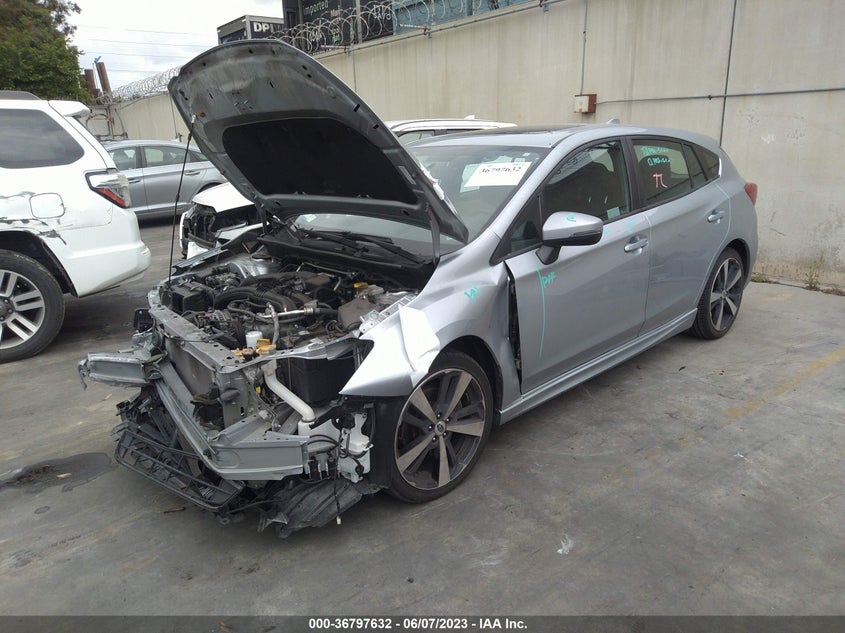 VIN 4S3GTAM66J3737522 2018 SUBARU IMPREZA SPORT