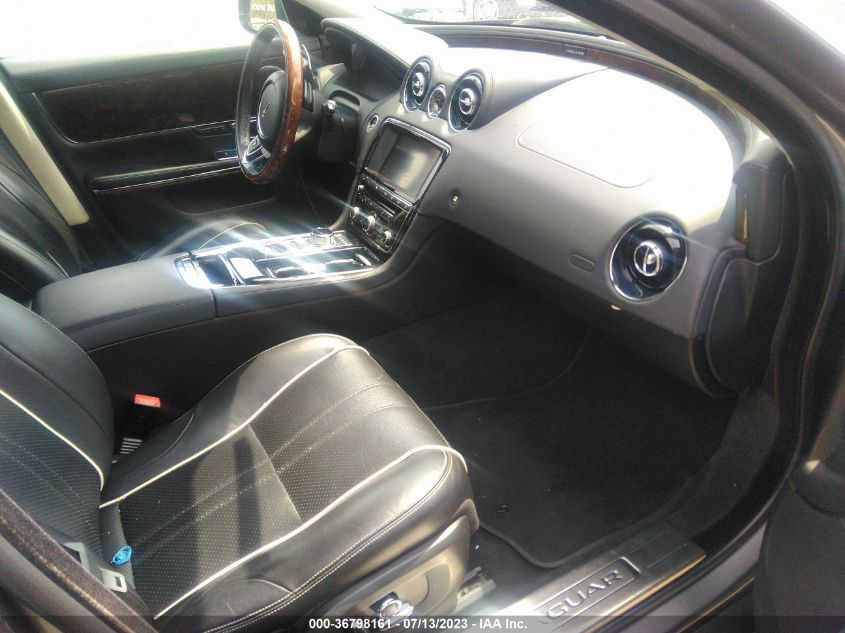 2016 JAGUAR XJ R-SPORT - SAJWJ1CD2G8V99802