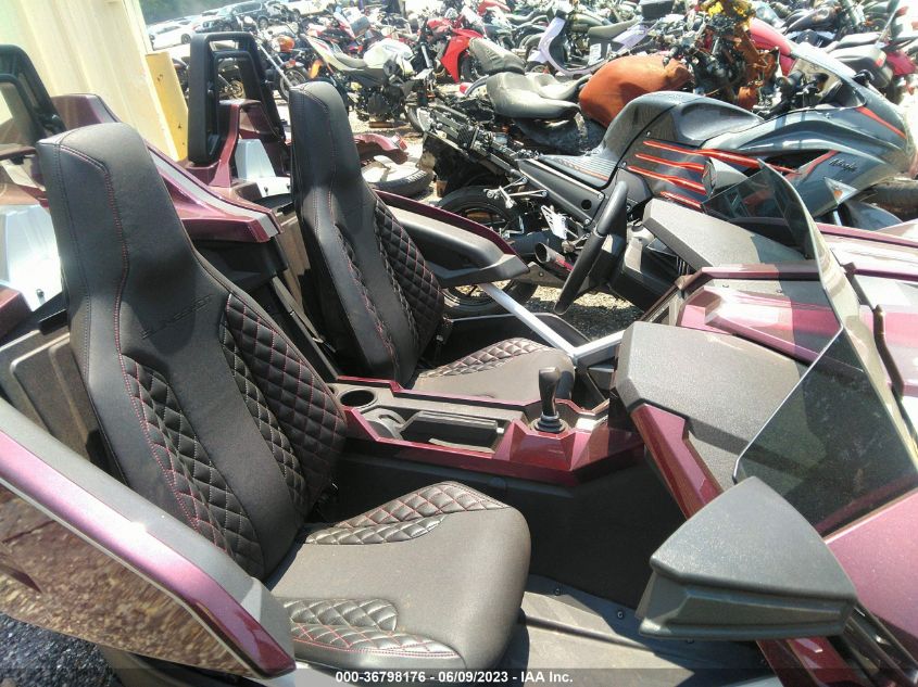 2017 POLARIS SLINGSHOT 57XAAPFA1H8123434
