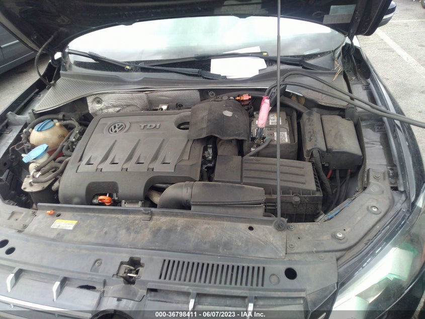 Volkswagen Passat 2012 -auction- 9