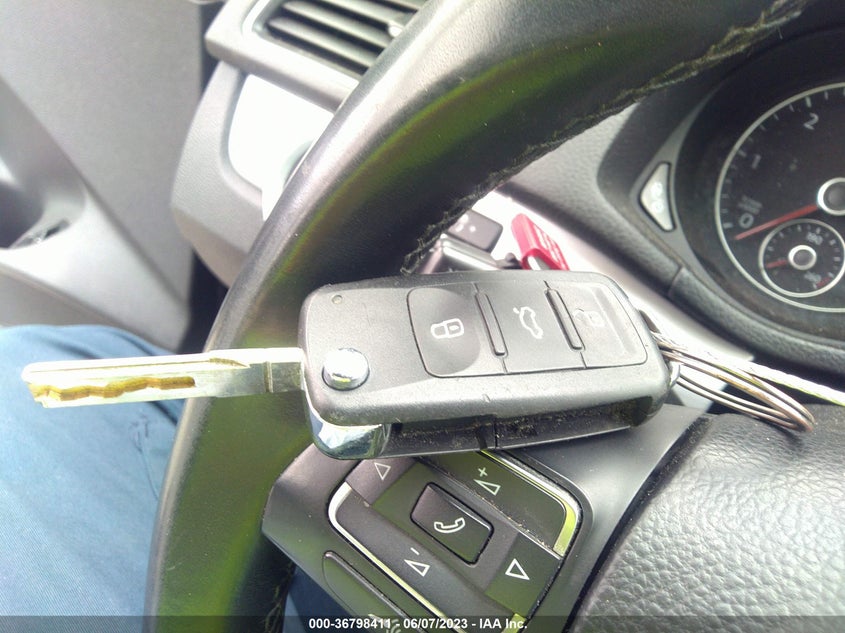 Volkswagen Passat 2012 -auction- 10