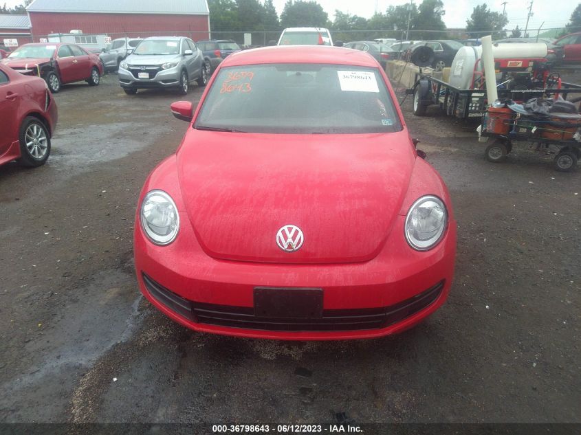 2013 VOLKSWAGEN BEETLE COUPE 2.5L - 3VWJP7AT2DM687600
