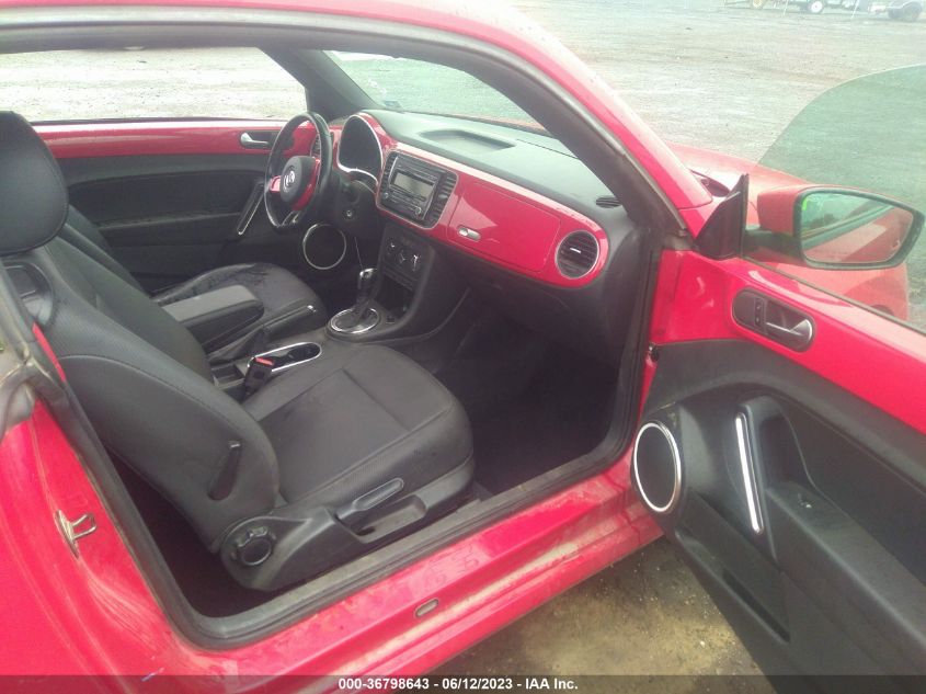 2013 VOLKSWAGEN BEETLE COUPE 2.5L - 3VWJP7AT2DM687600