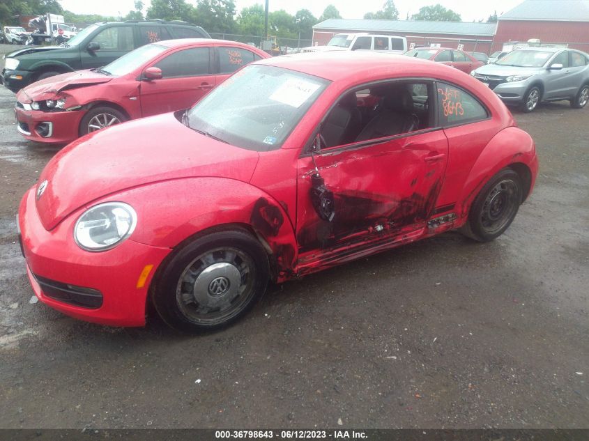 2013 VOLKSWAGEN BEETLE COUPE 2.5L - 3VWJP7AT2DM687600