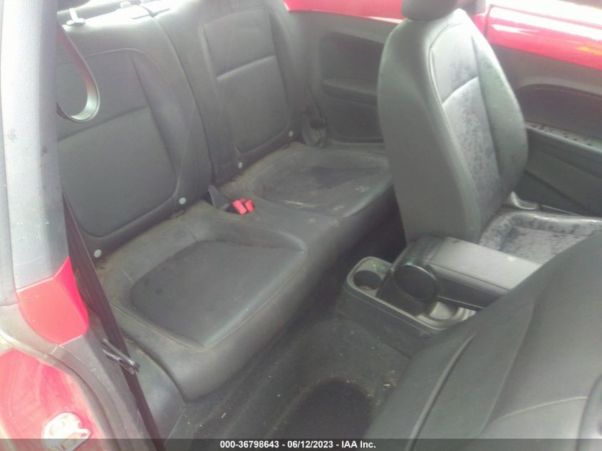 2013 VOLKSWAGEN BEETLE COUPE 2.5L - 3VWJP7AT2DM687600