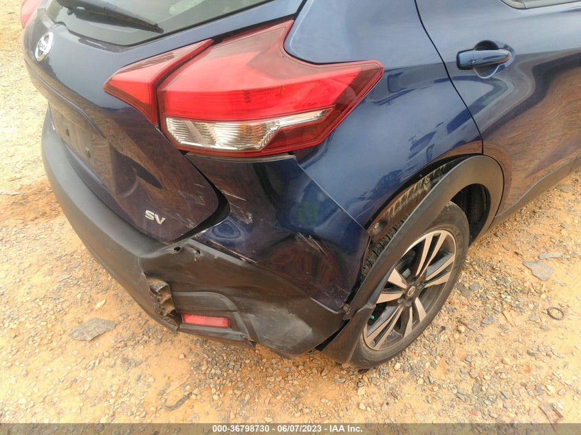 VIN 3N1CP5CU3JL531172 2018 NISSAN KICKS SV