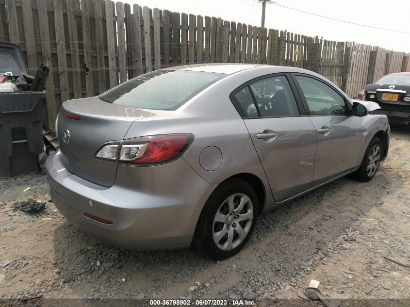 2013 MAZDA MAZDA3 I SV - JM1BL1TGXD1767904