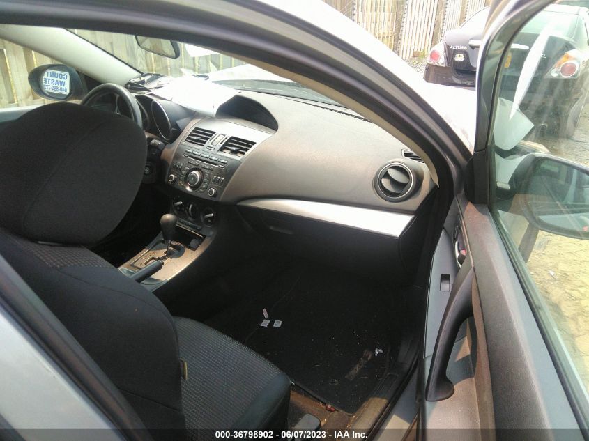 2013 MAZDA MAZDA3 I SV - JM1BL1TGXD1767904