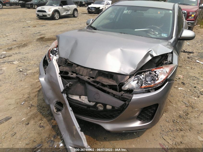 2013 MAZDA MAZDA3 I SV - JM1BL1TGXD1767904