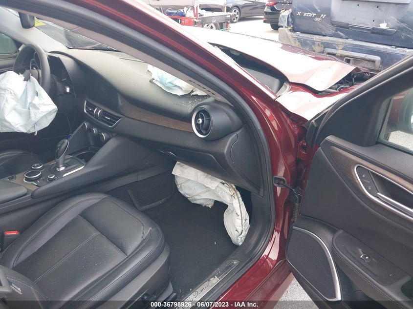 VIN ZARFAMBN5K7609902 2019 ALFA ROMEO GIULIA TI