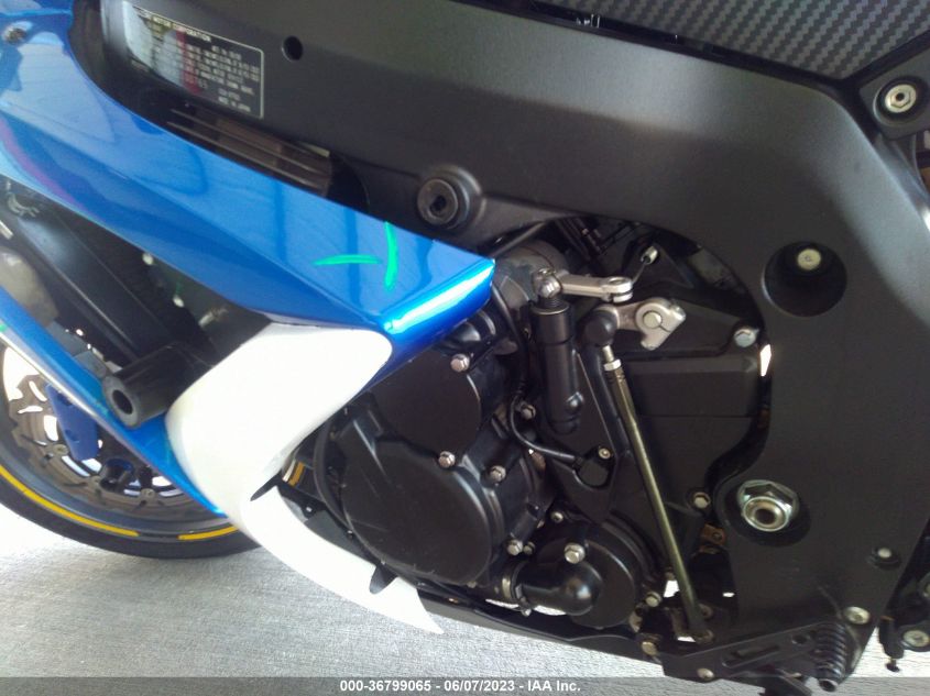 2009 SUZUKI GSX-R750 - JS1GR7LAX92100765