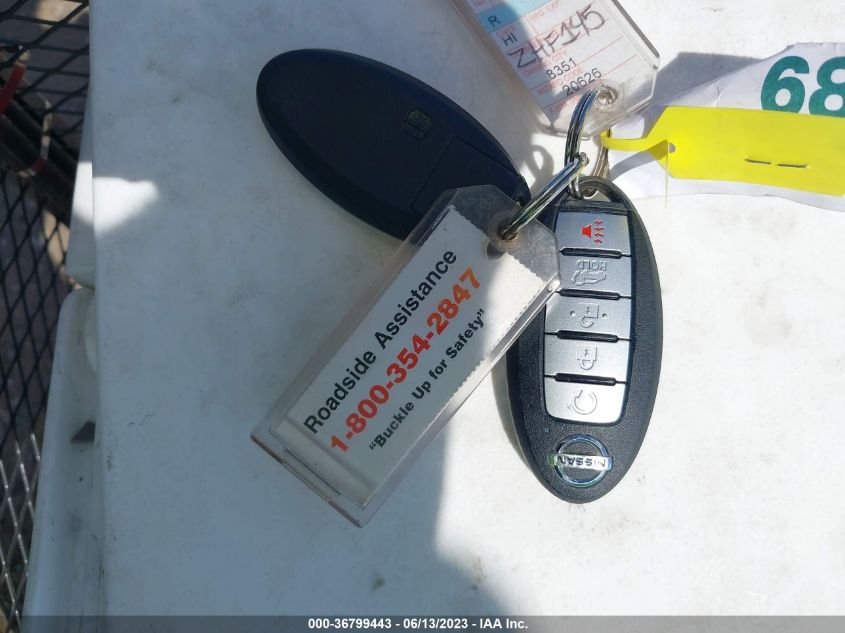 2019 NISSAN ROGUE SV - 5N1AT2MTXKC768397