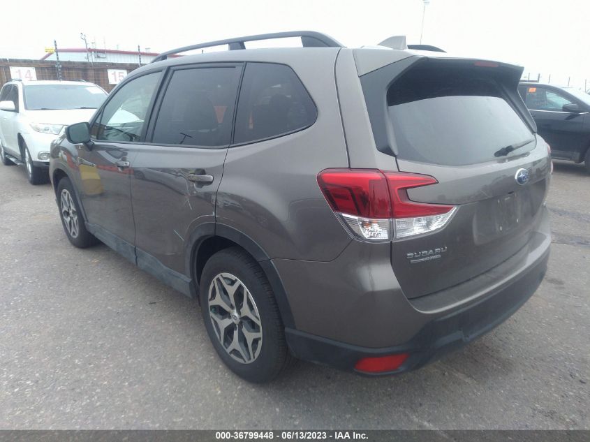 2021 SUBARU FORESTER PREMIUM - JF2SKAJC6MH557098