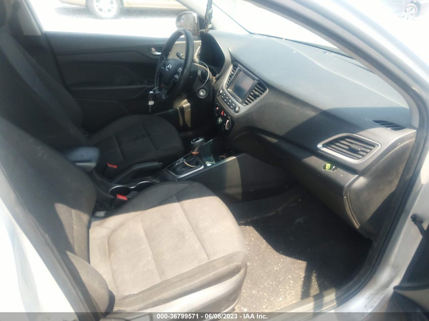 VIN 3KPC24A38KE057628 2019 HYUNDAI ACCENT SEL
