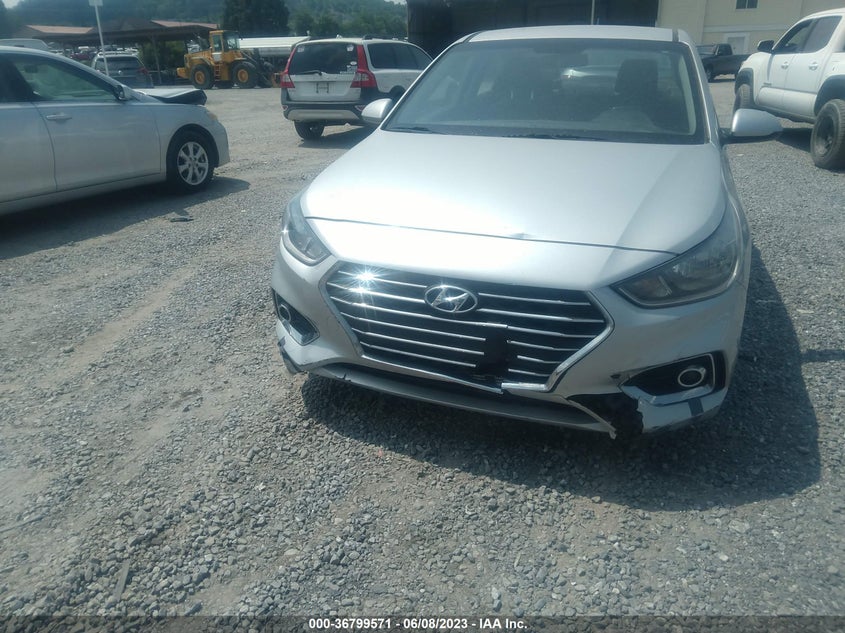 VIN 3KPC24A38KE057628 2019 HYUNDAI ACCENT SEL