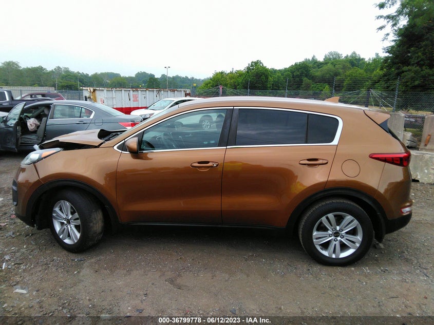 VIN KNDPM3AC8H7165777 2017 KIA SPORTAGE LX