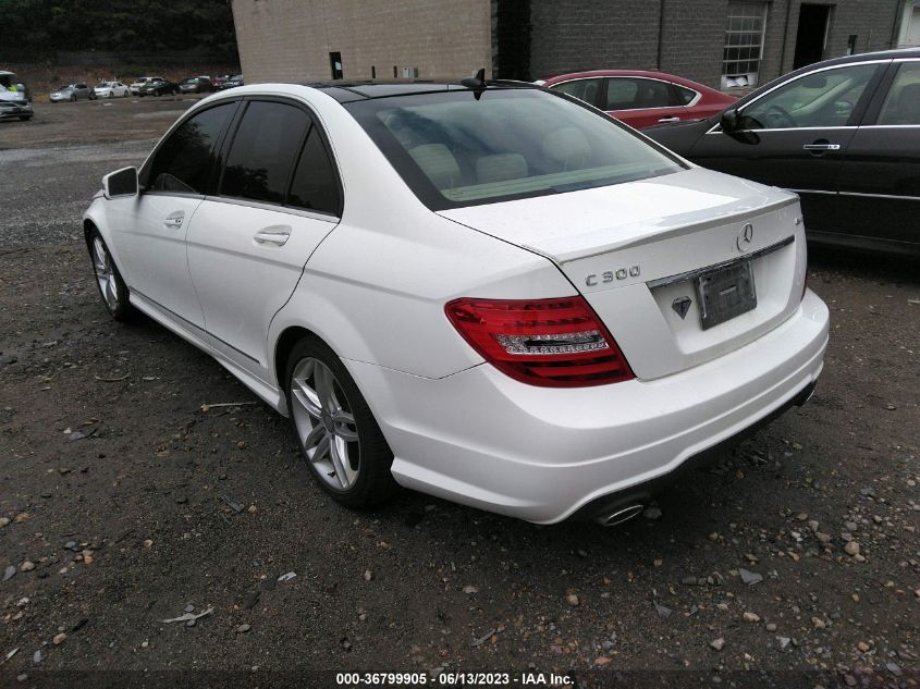 2014 MERCEDES-BENZ C-CLASS C 300 - WDDGF8ABXER306238