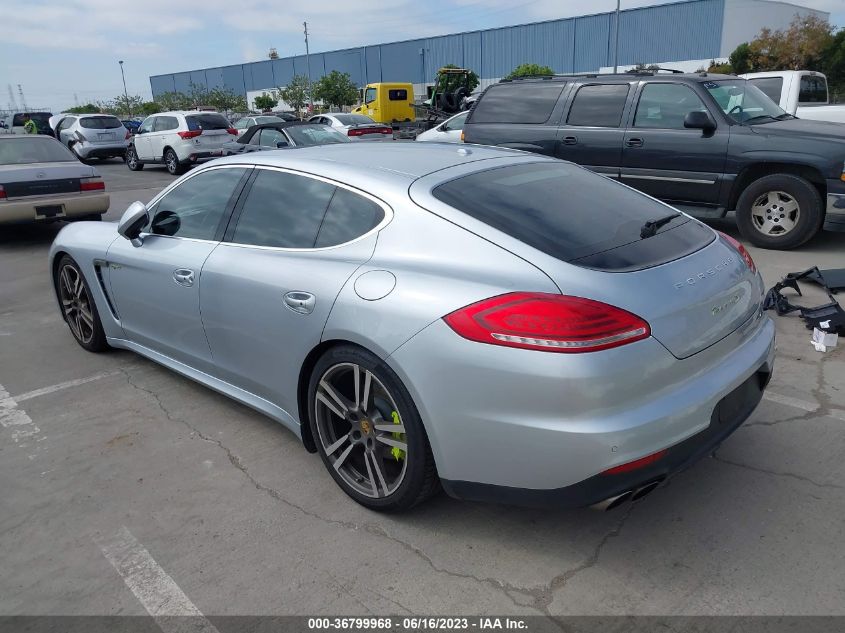 2015 PORSCHE PANAMERA - WP0AD2A79FL040102