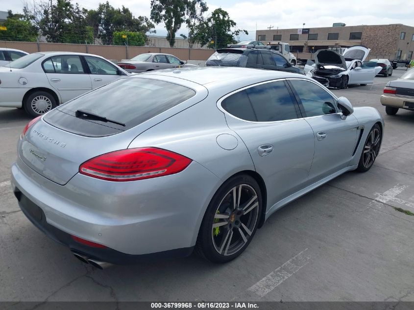 2015 PORSCHE PANAMERA - WP0AD2A79FL040102