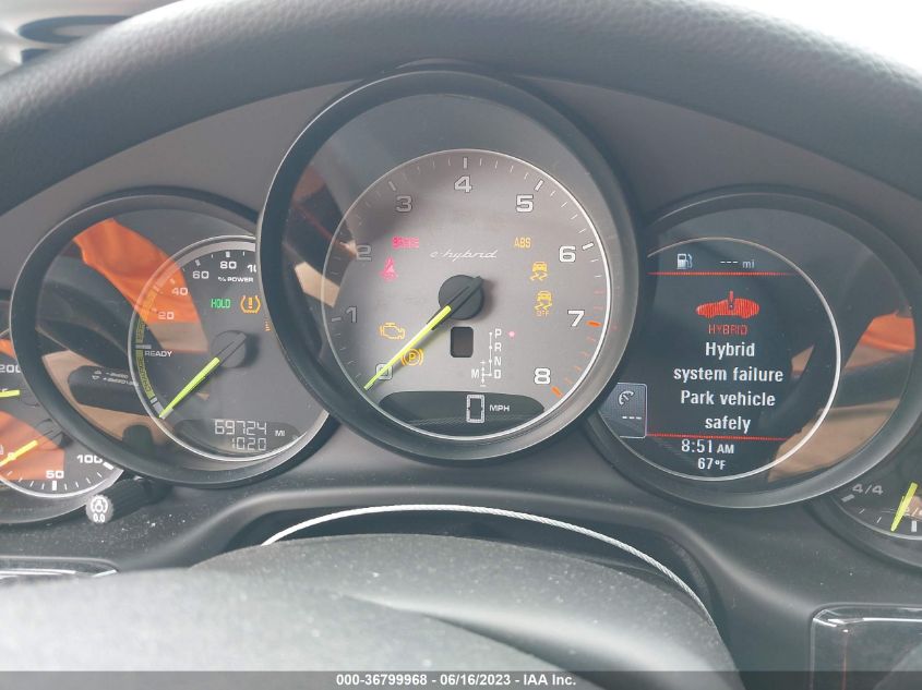 2015 PORSCHE PANAMERA - WP0AD2A79FL040102