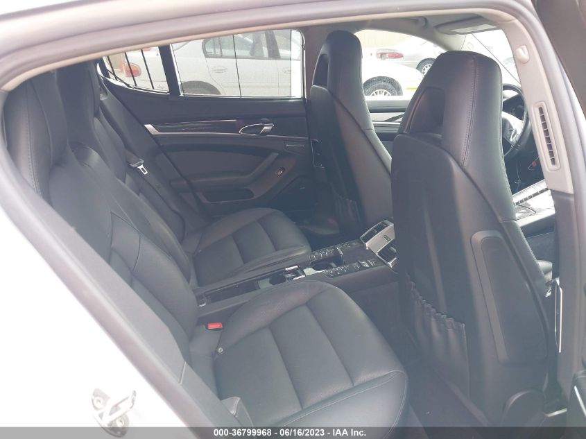 2015 PORSCHE PANAMERA - WP0AD2A79FL040102