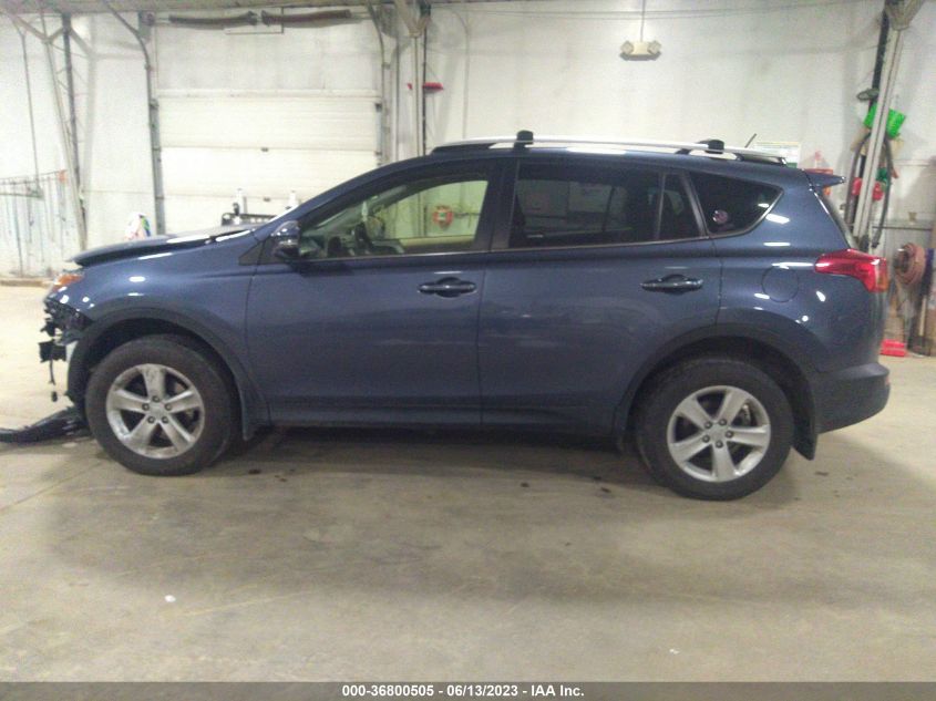2013 TOYOTA RAV4 XLE - JTMRFREV7D5012475