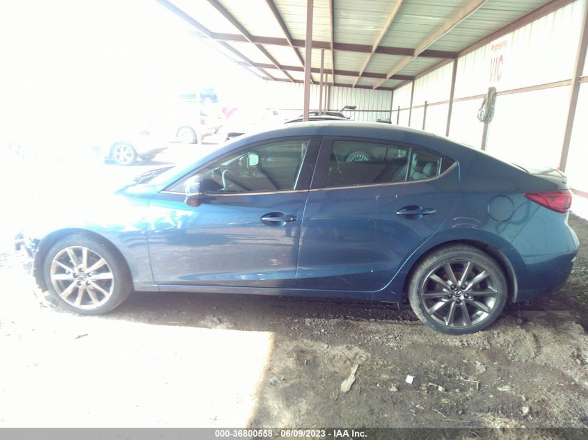 2018 MAZDA MAZDA3 4-DOOR TOURING 3MZBN1V3XJM182370