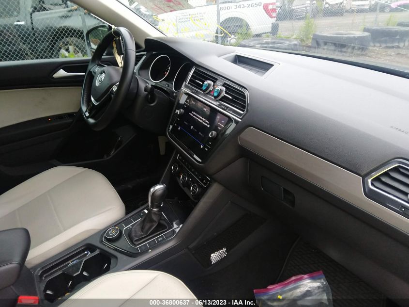 2019 VOLKSWAGEN TIGUAN SE/SEL/SEL R-LINE - 3VV2B7AX0KM090047