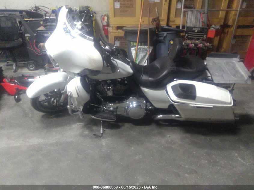 2017 HARLEY-DAVIDSON FLHXS STREET GLIDE SPECIAL - 5HD1KRCA1HB628650
