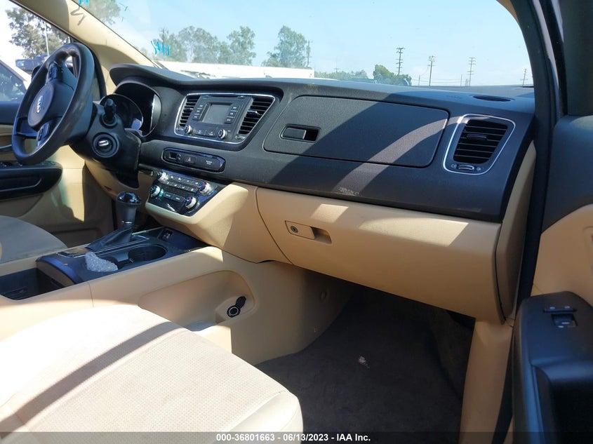 VIN KNDMB5C17H6225909 2017 KIA SEDONA LX