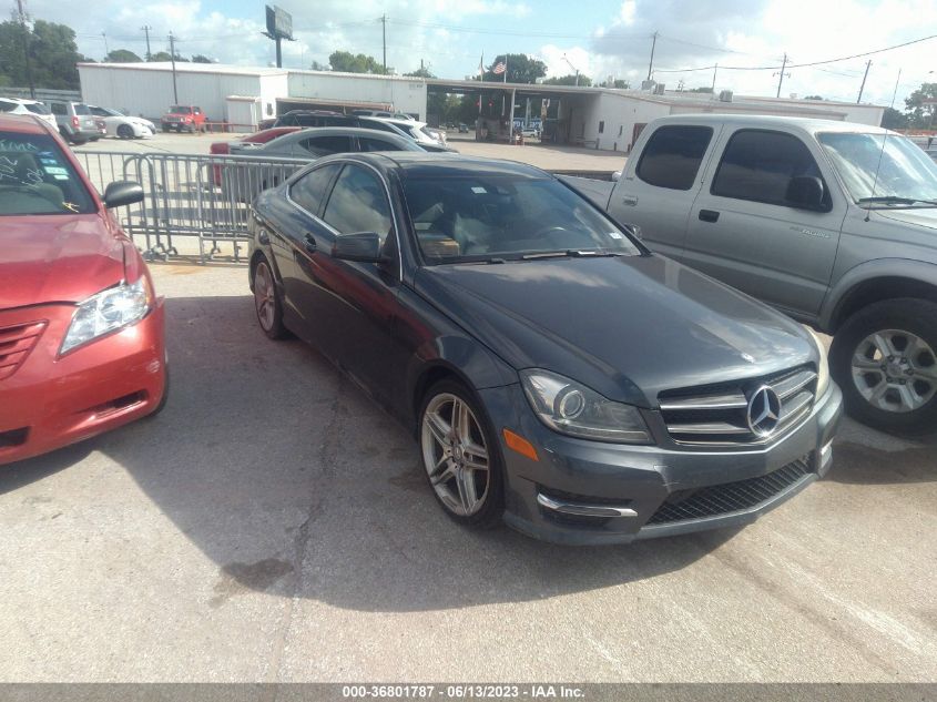 2015 MERCEDES-BENZ C-CLASS C 250 - WDDGJ4HB1FG373742