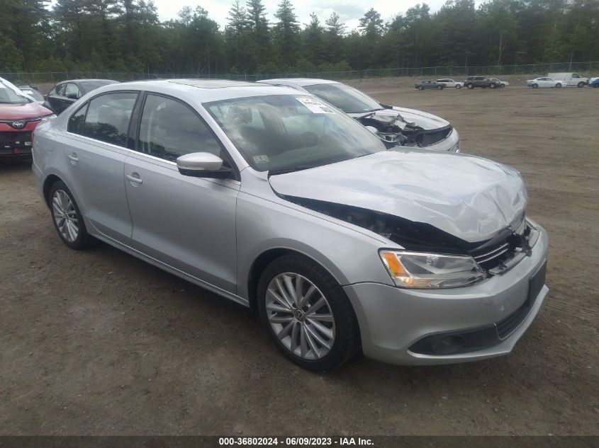 2013 VOLKSWAGEN JETTA SEDAN TDI W/PREMIUM/NAV - 3VW3L7AJ4DM351644